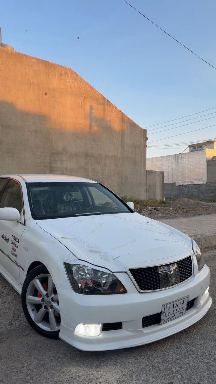 سەرەتا بەناوی خودا
TOYOTA CROWN 
GRS180 2007
براوە براوە 
شاهینەی ١٨٠ 
مۆدیل ٢٠٠٧ 
بەسمە رەساسی 
ناو رەشی ساج رەش کراوە بەشین 
کوشن جڵدی دوبەی 
چوار تایەو ویلی لۆک لۆک
پێش و پشت Tom's 
هەموگیانی بەشەرت دینار مەسرەفی نیە 
سەیارەکە هی ماڵە 
سەعری ٥٣  معامەلەیەکی کەم 
موشتەری نامە بنێرە یان تەلەفۆن بکە 
0751 520 1051
