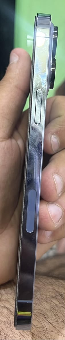 سلام عليكم ايفون 13برو ماكس تلون جديد كلش ما بي اي زلق وتر شريحه وحده ذاكره 256 بكاني البصره الزبير بيع فقط جهاذز ما مبدل بي اي شي  بطاريه 92بلاد ***********
