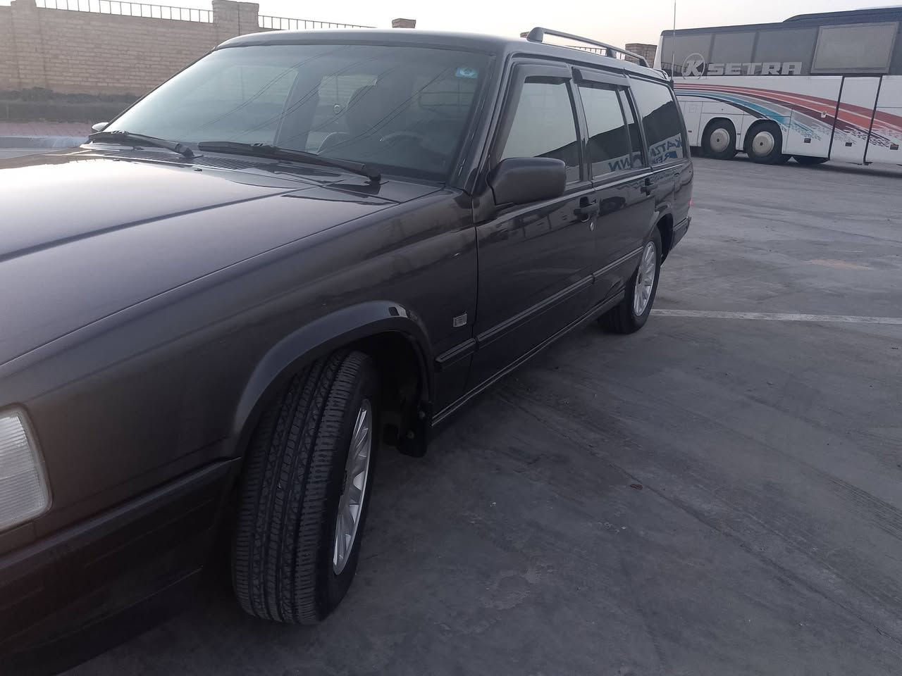 فولفو حجم 940 موديل 97 مكينه تيربو غرفه جلد تبريد شغال رقم نجف دولي بسمي كفاله من خياس  وشواصي *********** مكان سياره نجف ناحيه
