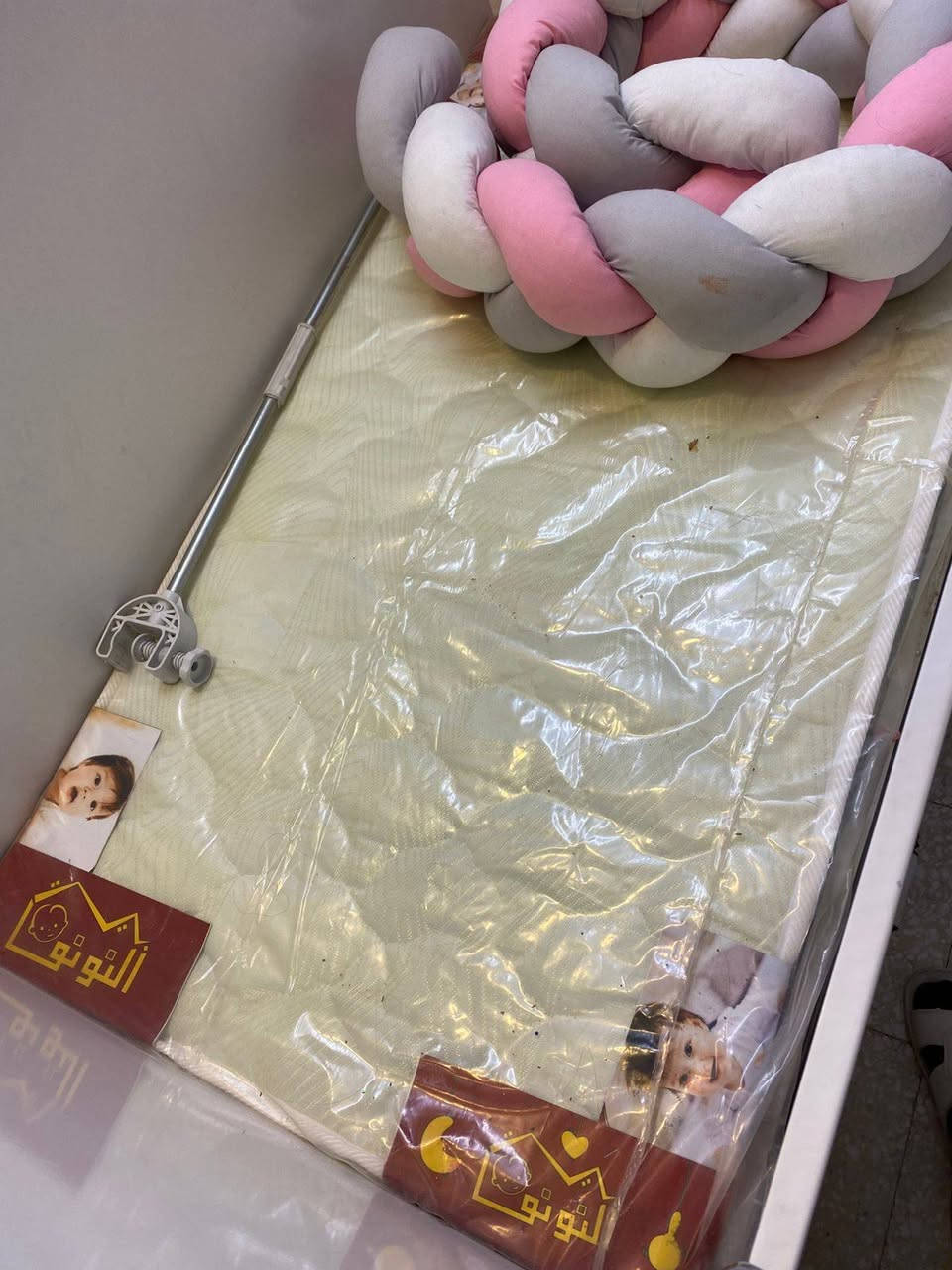 جربايه اطفال لحد ٨ سنوات مامستخدمة ولا دقيقه الله يشهد شلت وماعندي مكان ١٢٥ الف الكله وياها
***********
