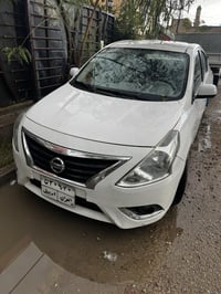 نيسان سني هندي 2019 بيها طخه بالباب الخلفي مبين بالصوره وكاله بأسمي  9...