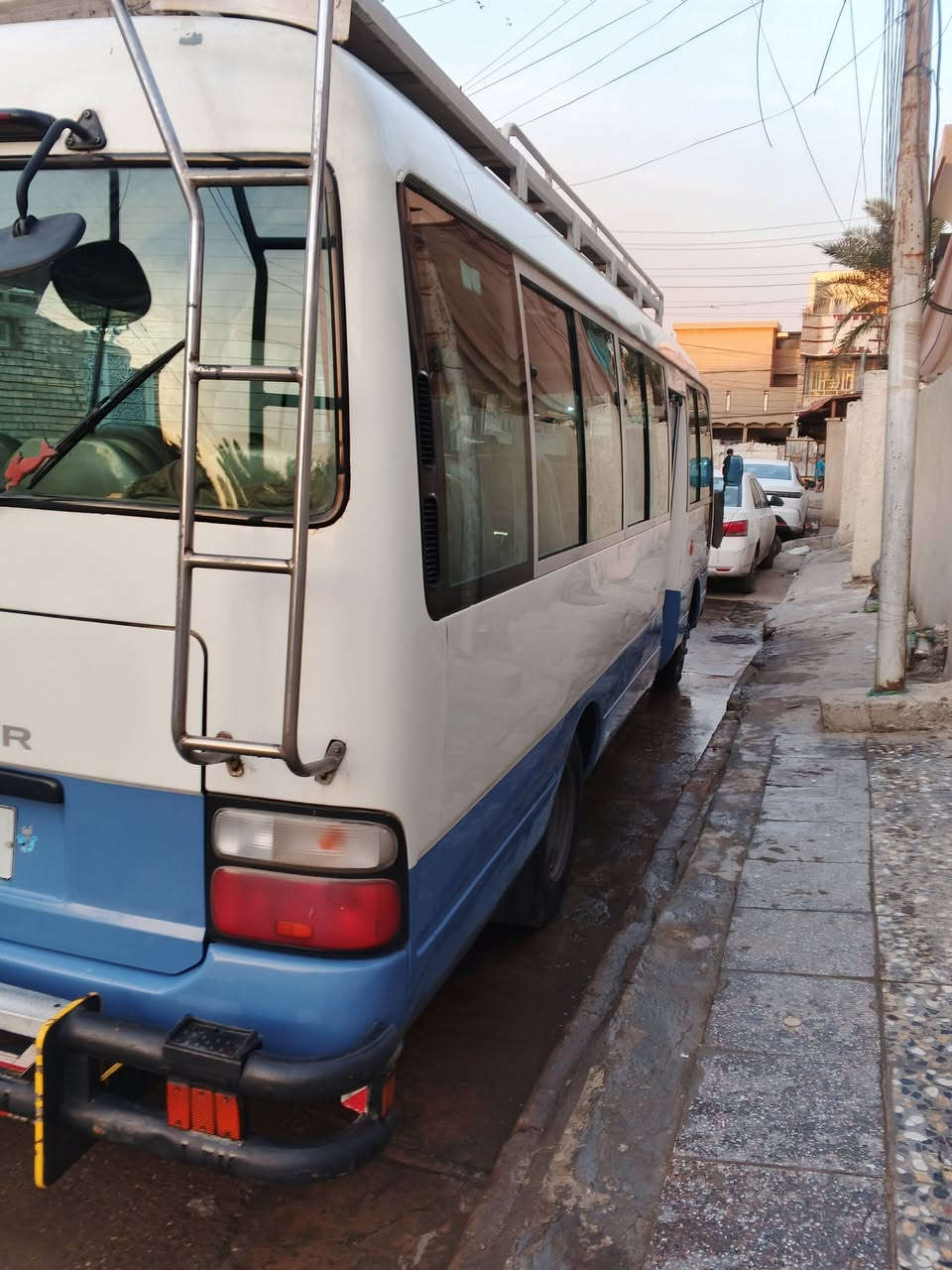 السلام عليكم كوستر تويوتا موديل 9 البيع مكان بغداد السعر 240$بيه صغ بل زرق جماليه باسمي تحويل ثاني يوم بيه مجال ***********
