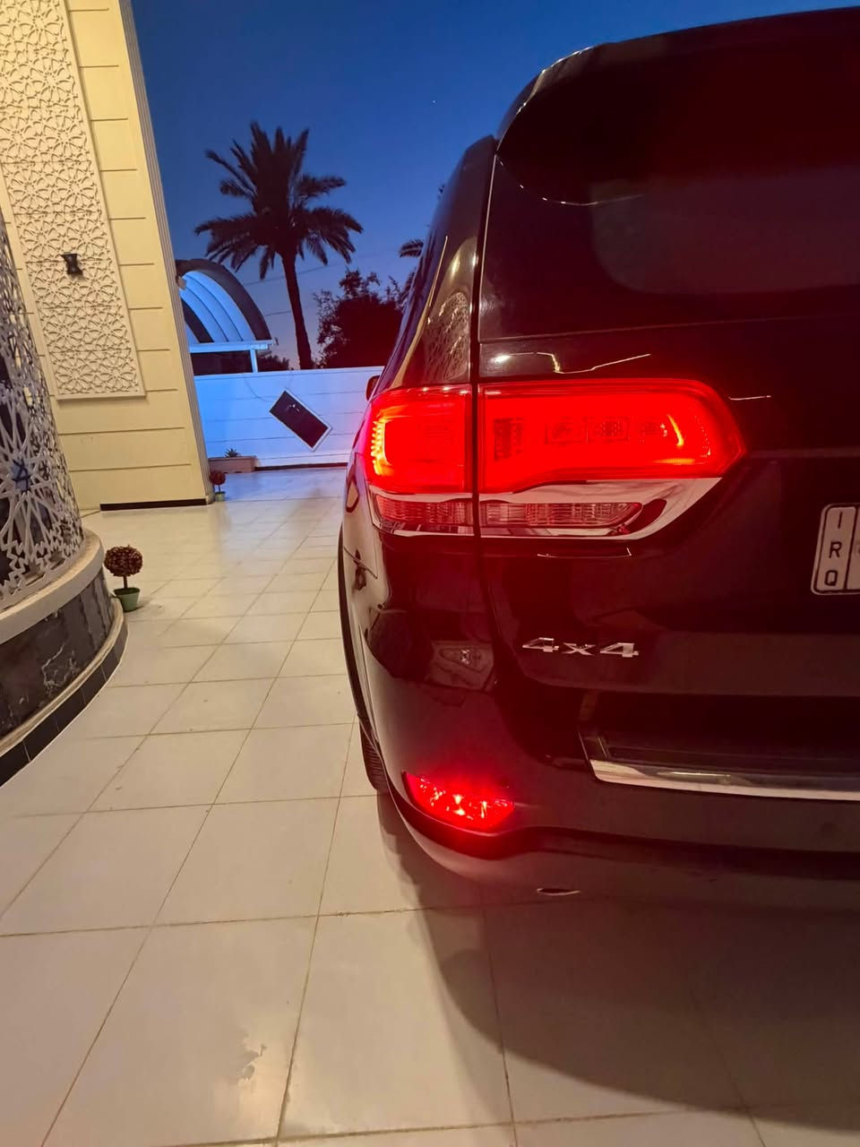 جيب 2014 لون مميز اسود ملكي  لمتددفول مواصفات🍒

وارد خليجي 

السيارة بل واقع احلى من الصور  / السعر 175مراوس حسب القناعه

مكان سيارة بابل. 

رقم السياره بغداد بسمي

 

‎مواصفـات السيارة 🔗 :

📌 المحرك V6 ستة سلندر 3600

📌 الكير اوتماتيك 8 نمر 

📌دفع رباعي 4x4 

📌 المحرك  كفاله بيها نضام FlexFul يدعم بنزين العادي - المحسن - السوبر 

📌  نظام ماوس لتغير وضعيات القيادة (ثلج-طين-جبلي )

📌 ويل 20

📌اللايت زنون 

📌صندوق كهربائي 

📌بانوراما ..

📌 الداخل بيجي 

📌كشنات جلد 

📌كشنات تدفئة الامامي والخلفي

📌الشاشة 8.4 انش الجبيرة 

📌 ٩ سماعات مع مضخم صوت

📌 ابواب بصمة 

📌 حساسات خلفية

📌 كاميرا خلفية 

📌گير طيارة شفتر

📌خزن مقاعد ٣ وضعيات

📌 تسخين مري

📌 نظام ترحيب للمقصوره الداخلية

ملاحظه السياره جديده وجاهزه من كلشي 

كير مكينه حداديه كله كفاله 
 تبريد ثلج

بيه صبغ بل بنيد شبرين ولجنطه هم بيه شويه فقط

بدون دواخل 

رقم الهاتف***********
