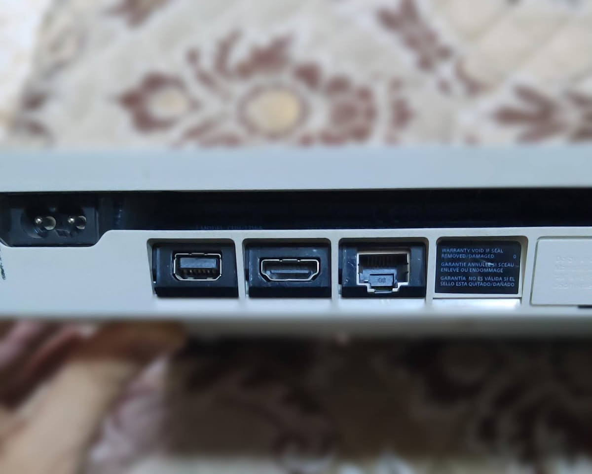 بلاي 4 سلم 500 MB مستخدم
كامل ملحقات (باستثناء كارتون الجهاز)
بالإضافة إلىٰ جويستك أصلي مع جويستك الجهاز (بدون أي مشاكل تقنية).

ملاحظة: ليبل الشركة موجود "الجهاز ما مفتوح"

السعر الكلي 250,000 د.ع 

للاستفسار التواصل عالخاص.


**إذا كنت صاحب هذا الإعلان وتريد حذفه لأي سبب، رجاءا أرسل رسالة إلى الدعم الفني**