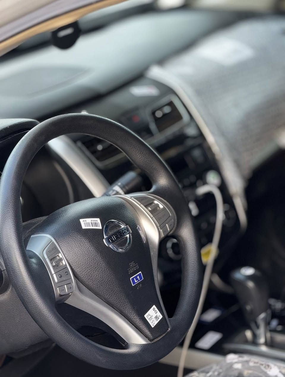 سەرەتا. بەناوی خودا.
ئاڵتیما. مۆدێل 2014 لێزەر دوبەی  ئەمریکی لایت عەدەسە و زینۆن 
بێ دەعم بێ لێدرانە. پشت و. پێشی کەپسە. گێر و. مەکینە. بەشەرت.  رۆن و فلتەر و. شوتەیم تازە. گۆڕیوە. جامی هەڵگیراوە. تەبرید. سارد و. گەرمی بەستراوە. سەماعەو. موکبەرەی بیلادیە. سەیارەکە ناو. دەری جوانە. سعر. 52کەمێ مەعمەلەگۆڕینۆ ئەکەم بەشتی بە دڵم بێ . شوێن کەلارە ***********
