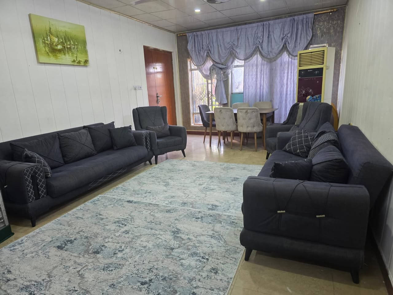 تخم ٨ مقاعد نضيف كلش سرير ومخزن اي ضرر ما بي تركي العنوان بغداد حي الجهاد


**إذا كنت صاحب هذا الإعلان وتريد حذفه لأي سبب، رجاءا أرسل رسالة إلى الدعم الفني**