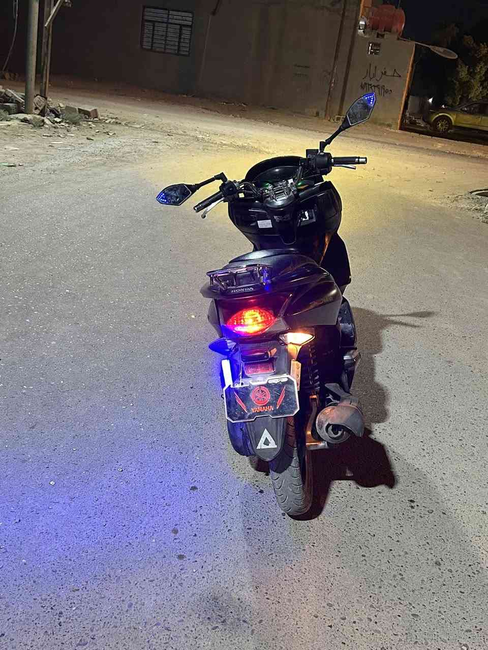 دراجه pcxجيل اول دراجه نظيفه من كلشي وما ناقصه اي شي الدراجه حيل نظيفه مكينه 125 ياباني متوازي على بيعته سعره 10 قفل لان دراجه نظيفه ما تتحصل بهل سعر تواصل على هذا الرقم ***********واتساب فقط مكاني تاجي ابو جدايل
