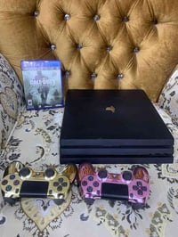 بلايستيشن 4 برو • 1 تيرا • 4K HDR