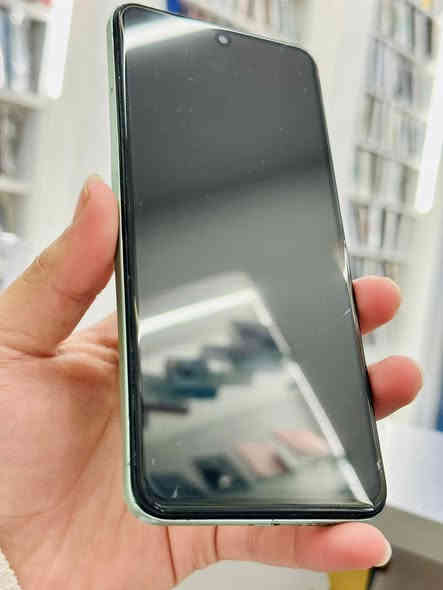 السلام عليكم🌹

جوه السوكك 🔥🔥

هاتف ريدمي نوت 12c

ذاكرة 256 

شحن مايصرف كل زين 

هاتف بي فطر خفيف جداِ بل شاشه وشاده لاسق حمايه 

مامئثر ب اي شــي استخدام كلش حلوو

هاتف كله شغال اتصال خطين تصفح تصوير صوت 💯

كامل الهاتف على 24 حبايه 100‎%‎

السعر 75  الف فقط  🔥🔥

معه هديه لاسق حمايه + كيبل اصلي ❤️

متوفر لدينا مركز كولدن ستور ✨

الرمادي التاميم شارع النخيل مقابل قاعة روز لاين 📍

*********** ليث هيثم ☎️ 

حياكم الله🤍🤍
