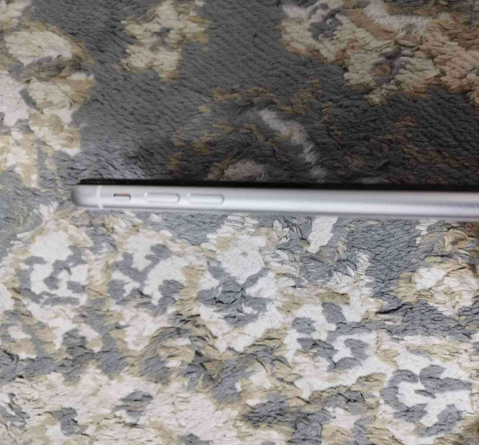 سلام عليكم ايفون 11عادي مبدل شاشه اصليه وكاله شرط عل فحص 3خيارات فيس ايدي شغال ودكمه الصوت الصامت متوقف فقط الازرار تكدر تعلي من الستاره 
بطاريه 78 جهاز كله مكفول ونضيف 
ذاكره النادره 256 
تفحص وين متريد 
لسعر نهايته 200 مكاني نجف كوفه ب17تموز


**إذا كنت صاحب هذا الإعلان وتريد حذفه لأي سبب، رجاءا أرسل رسالة إلى الدعم الفني**