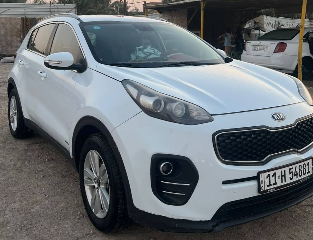 مكلف بالنشر
كيا سبورتج خليجي 2017 رقم بغداد.
سونار مع صور
سياره احلئ من صورة 
مواصفات كما موضح بالصور
محرك كير مكفولات
مداور ثاني يوم
السعر 160 مجال قليل
الاستفسار *********** صاحب سياره
