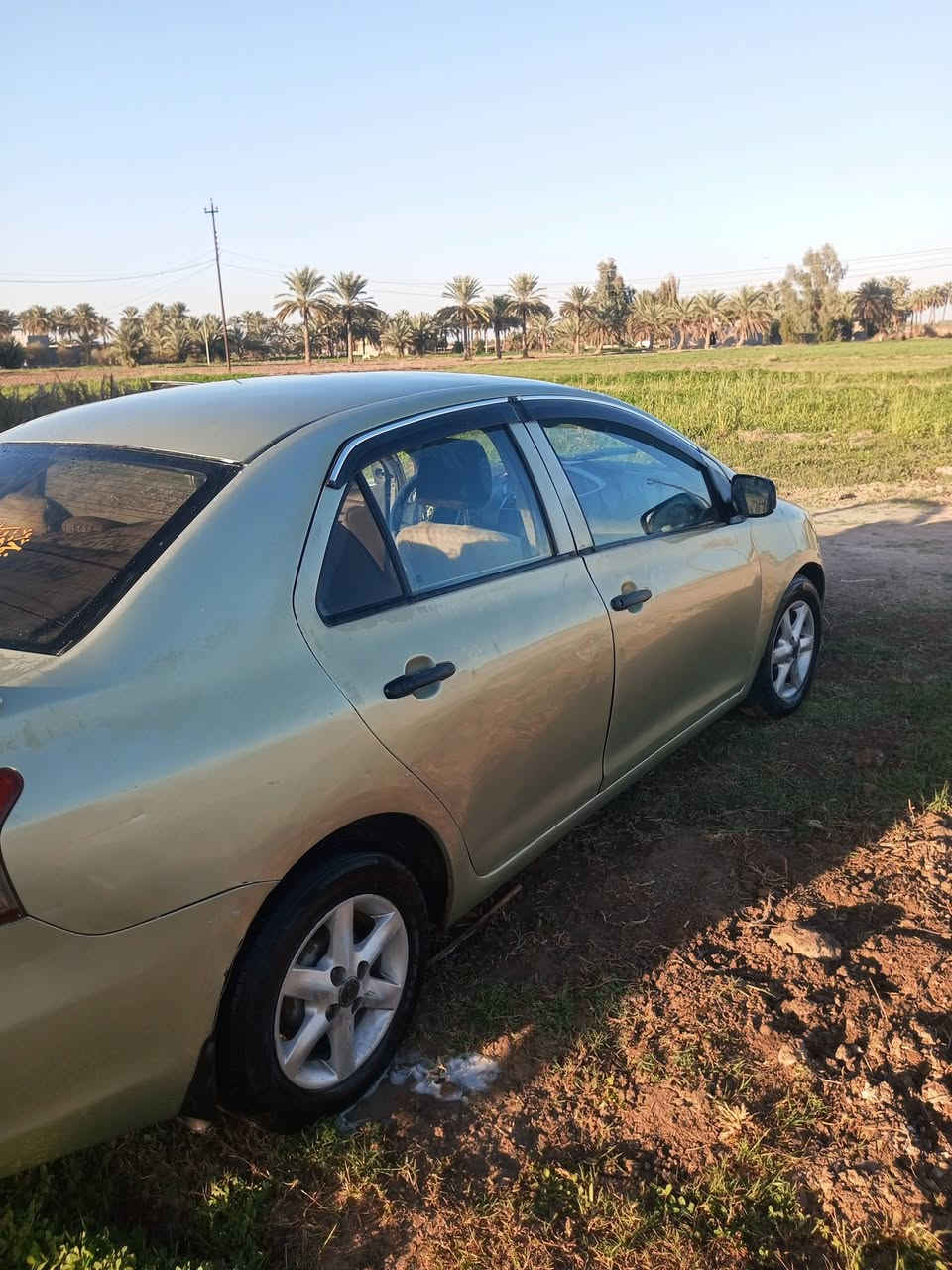 يارس لبيع  امريكي  كير ومحرك مكفول كله جديد  ابيع مصبوغ عام لانو من شتريتها هيج كهرباء كلها شغال سياره خير من الله مانقاصها شي رقم بغداد  مكاني محموديه  طريق السريع  التواصل خاص او علئ رقمي *********** السعر  65 موديل 2007
