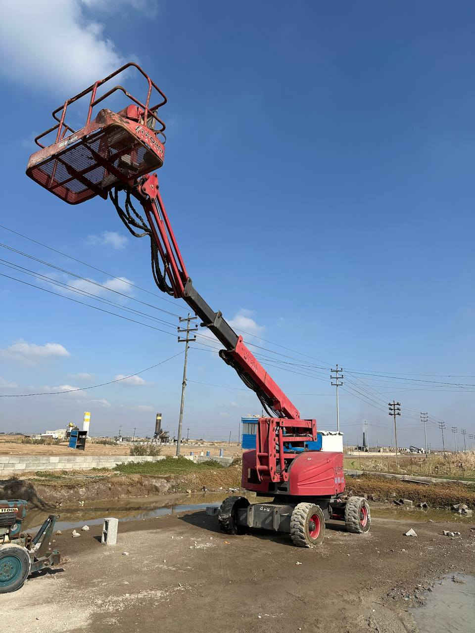 السلام عليكم للبيع رافعة باسكت جنية
جاهزه للعمل
للستفسار ***********
