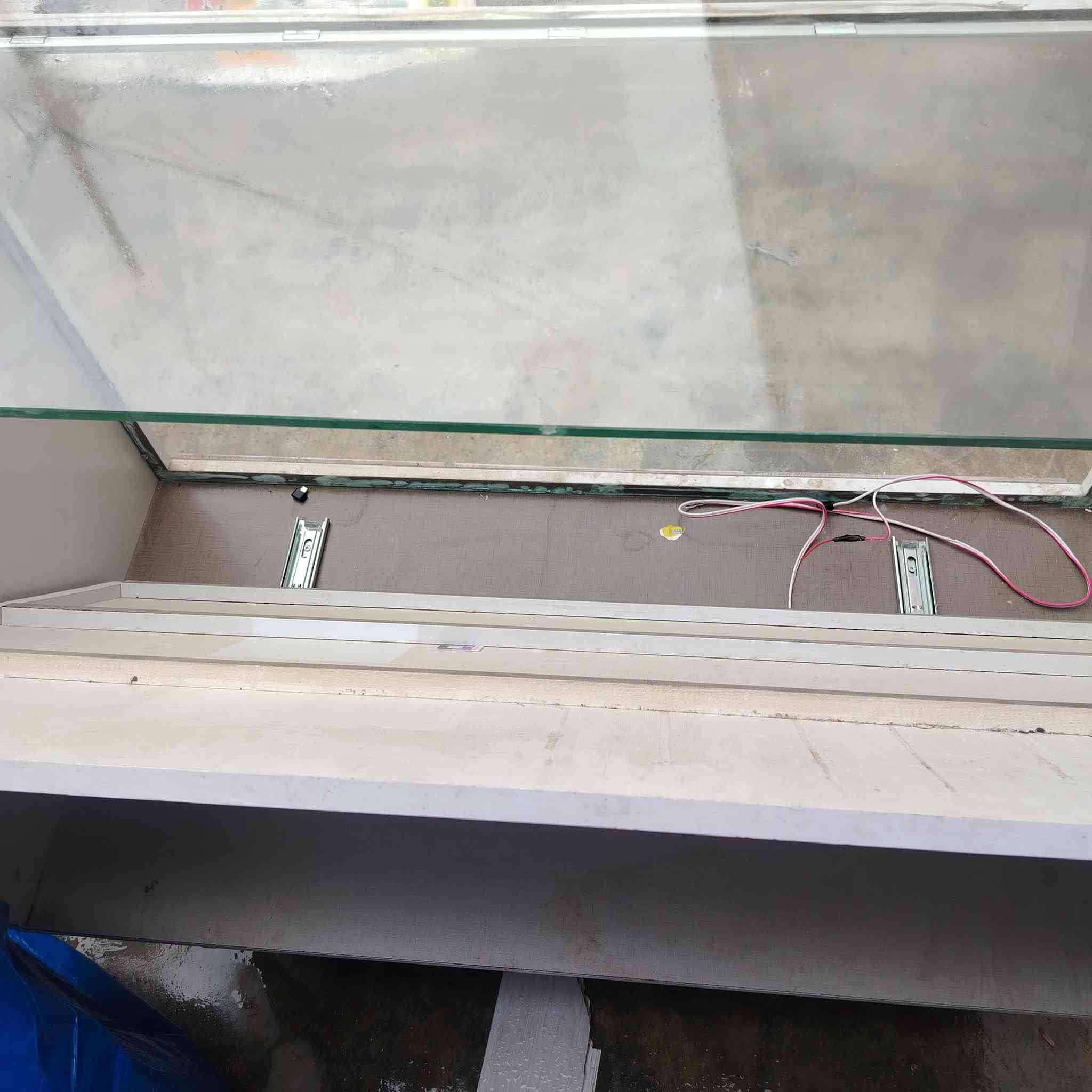 للبيع
***********
