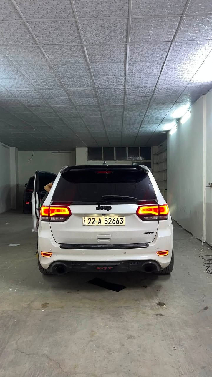 جيب  2017  SRT  
فول فول مواصفات 

بيع او مراوس بجارجر 6.4
فول مواصفات واحد على واحد 6.4

المحرك : V8 6400
العداد : 85.000 الف مايل 
رقم اربيل الجديد 
 
المواصفات :
* رادار امامي مع مانع تصادم . 
* نظام الاصطفاف الالي (اوتوپارك) . 
* تحذير الخروج عن المسار . 
*بانورما واحزمه صفر 
* فرش المقاعد من الجلد  
* صفي المقاعد الأمامية كهربائية .
* ذاكرة لحفظ وضعيات الجلوس . 
* صفي المقاعد الأمامية مع تبريد وتدفئة . 
* صف المقاعد الخلفية مع تدفئة . 
* انظمة القيادة على حلبات السباق . 
* نقطة عمياء .
* ويل تراك هوك قياس 20 انج .
* فچوچ برمبو
* مقود السائق SRT كاربون فايبر
* مقود السائق كهربائي . 
* تدفئة ستيرن . 
* سقف بانوراما .
* شاشه كبيرة مع نفكيشن GPS .  
* مصابيح امامية زنون . 
* المصابيح الأمامية مع LED لايت . 
* كشافات ضباب بروجكتر زنون . 
* سقف المقصورة شاموا. 
* تشغيل عن بعد .
* صندوق كهربائي .
* حساسات أمامية . 
* حساسات خلفية .
* كاميرا خلفية .
* مرايا متحسسه للضوء العالي . 
* مرايا جانبية قابلة للطي . 
* محدد سرعة . 
* نظام بريك اوتماتيكي ( Auto Brake System ) 
* ⁠طبعاً بعد بيها مواصفات هواي 
الاضافات الي عليها 
تفريغ
برمجه
فيت بم ريسنك  
بيها كلير البيها ٤ قطع كلير رش حادثها بس دعاميه 
لون صدفي السياره مو ابيض 
السعر ٢٢٥ بيها نجال
كركوك ***********
