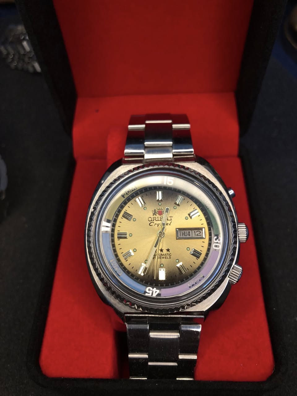 اورينت بحري اوتوماتيك متوفر بكافة الاللوان للتواصل عبر الواتساب ***********
