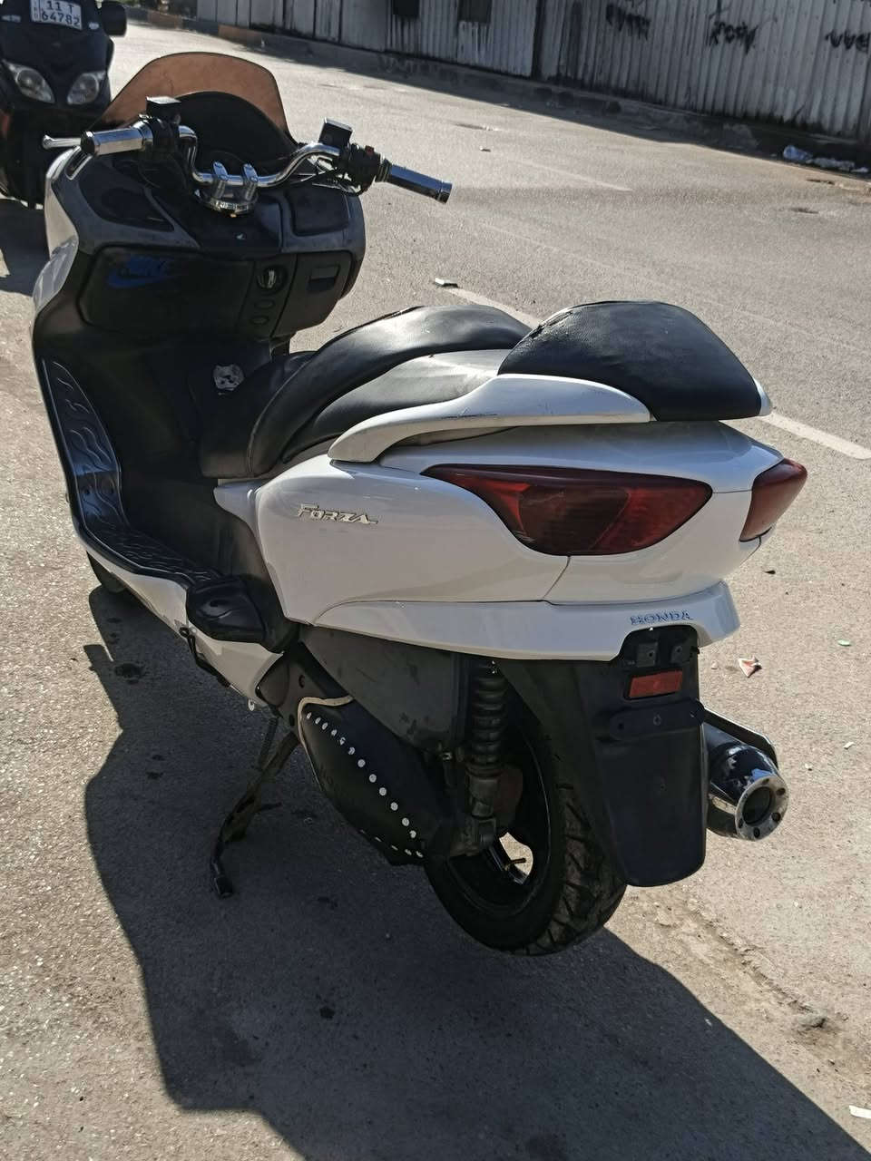 البيع فورزه صفر8  عميه بلاد دراجه مكفوله مكينه مامفتوحه كله شغاله مابيه اي نقص بكاني شعب وراقه كامله سعره مليون و200 وبيه مجال  شراي يتصل ***********
