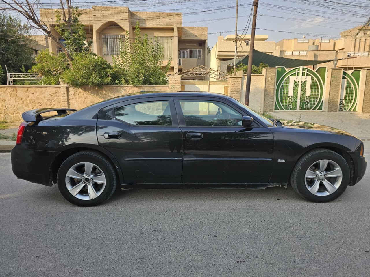 سلام عليكم
جارجر 2010
بي اربع قطع صبغ 
تبريد ثلج 
تخم تايرات جديد 
رقم موصل 
شرط التحويل بسمي 
مكاني موصل الحدباء 
السعر 120 
رقمي ***********
