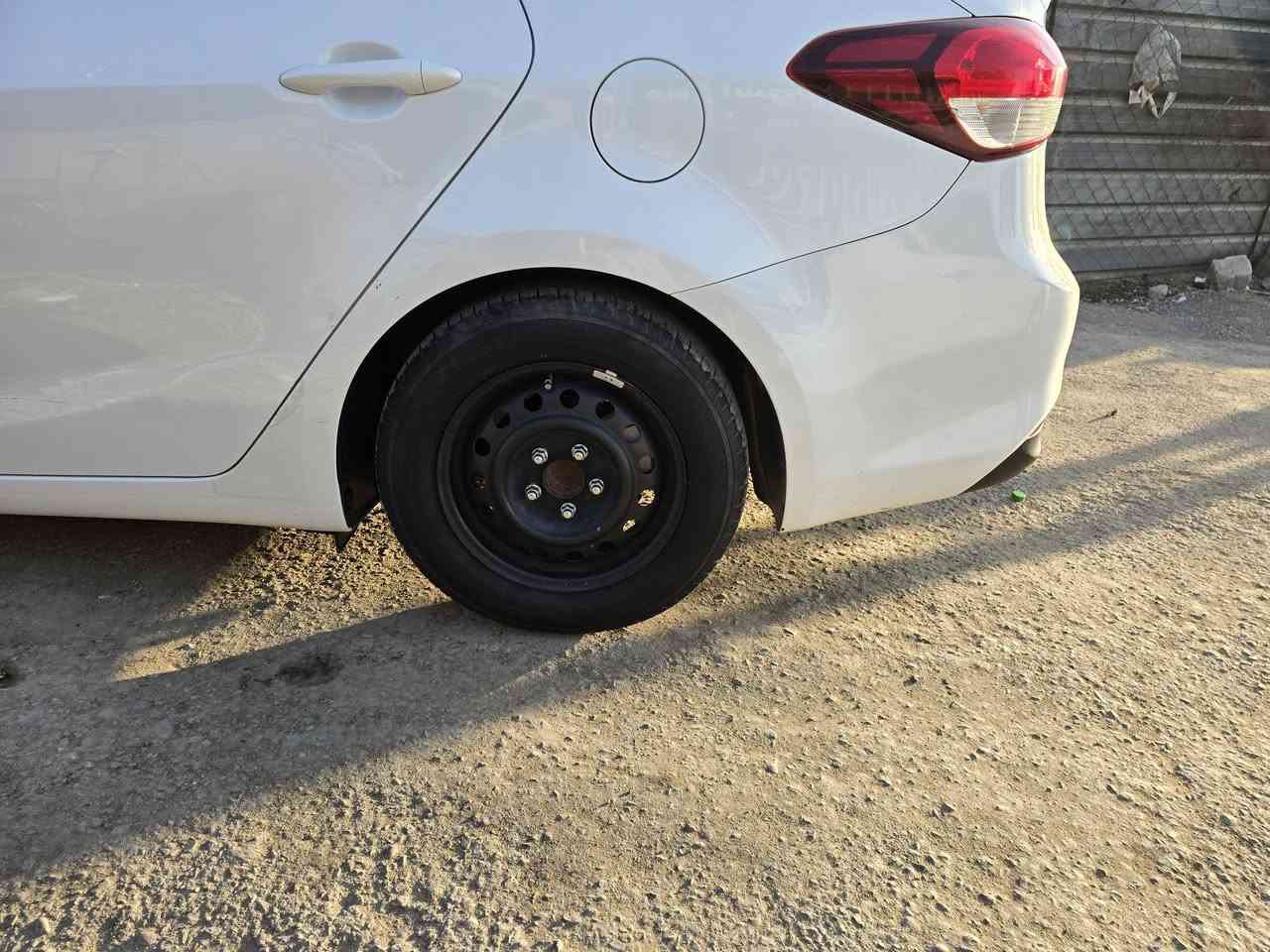 سلام وعليكم فورتي ١٨ بغداد امريكي مكفوله من صبغ مكانها بابل الاثار ***********
