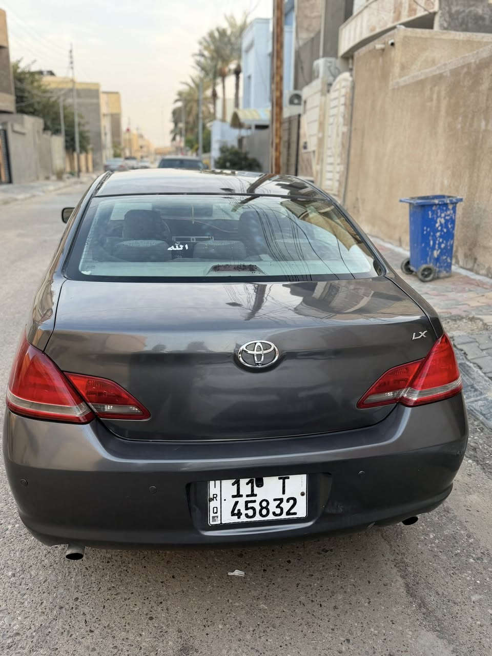 افلون2008
صبغ حزام جديد صابغها 
كير مكفول 
السياره بيها بس تنقيص مي 
85وبيها مجال كلش قليل 
مكاني كربلاء 
***********
