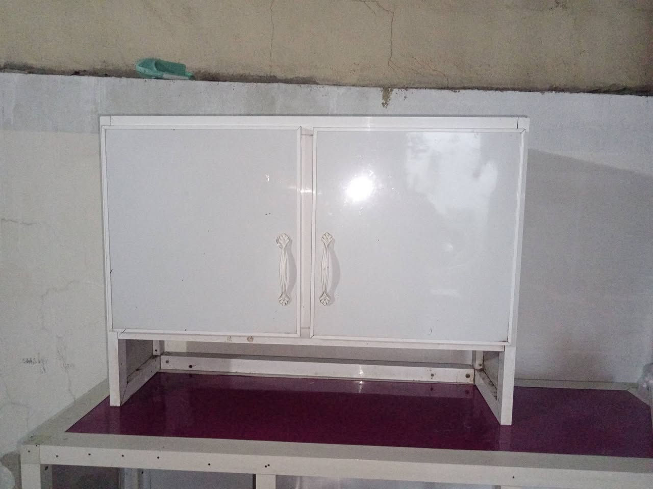 سلام علیک
دۆڵاب سارای عەسڵ 220بەرزە و50 پانە نرخی 90هەزار و مەعمەلە
مێزی کەوانتەر  موادی سارا نرخی 60هەزار
ڕەفەی هەڵم کێش  سارای عەسڵ  نرخی 40هەزار و مەعمەلە
ناونیشان قەزای ڕزگاری..سموود
***********
