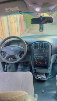 رخصه ادمن دوج كرفان 2007 سياره بدون صبغ السنويه 27 رقم جديد سياره باسم...