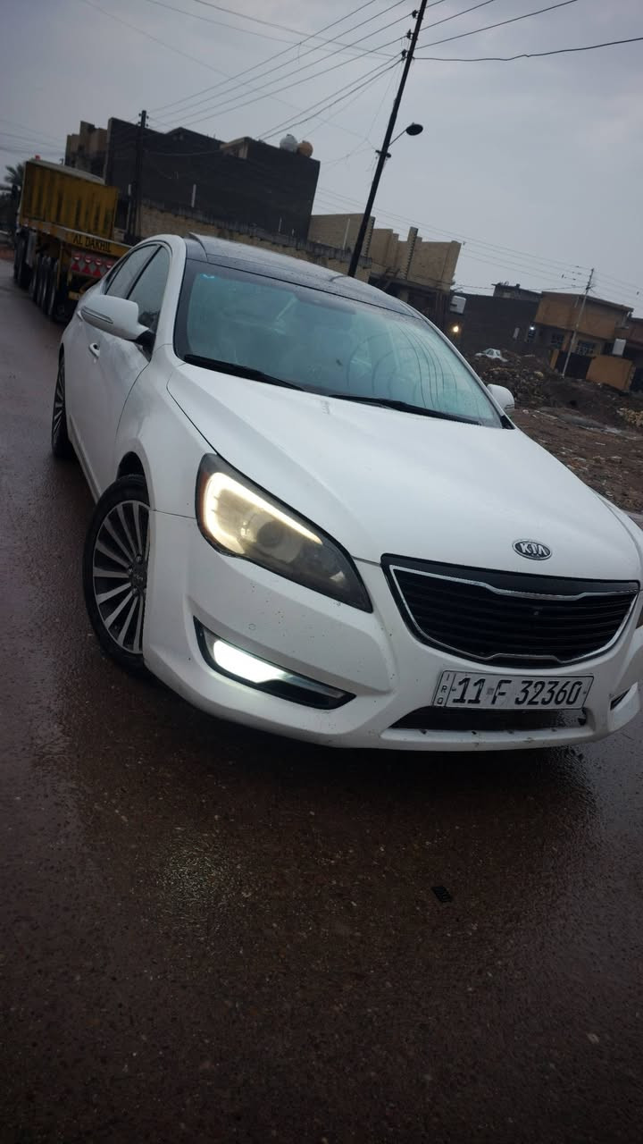 السلام عليكم

كيا كادنزا خليجي 11 
فول مواصفات VIP 
بصمة ابواب وتشغيل
انارة ترحيب
بانوراما قطعتين
مري شفت اشاير مري
بردة خلفية 
زنون عالي ناصي 
بعد هواي مواصفات
سونار مرفق ويه الصور
مكينة مبدلة حاوية قطرة تنقيص مابيها
نواقصها زوج شمعات وتاير وشاشة
مكانها بغداد ابو غريب سعرها 107 بيها مجال حك الجية
***********
