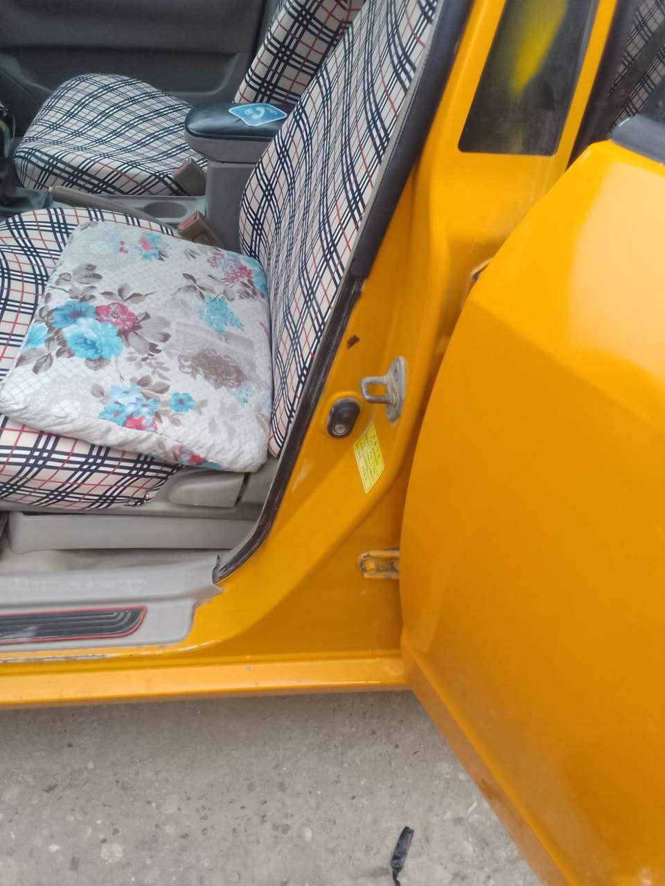 جلي موبل موديل 2013 
مكفوله من الضربه وتبديل صبغ مكانات جماليه فقط كير محرك شرط  حداده جديده  
تخم تاير جديد
 كهربائيات كله شغاله 
 تحويل مباشر
مكاني ناصريه
سعر 42‏‪
‏‪***********‬‏

مكلف بل نشر
