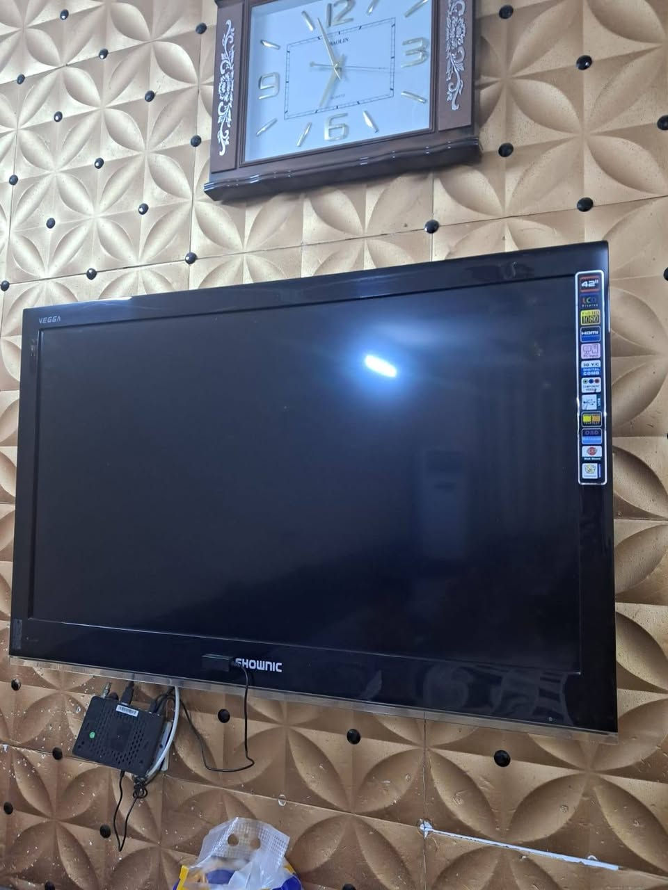 سلام عليكم
بلازمه قياس ٤٢ للبيع بدون نت 
نوعها shownlc
حلوه مداخله تصليح 
***********
