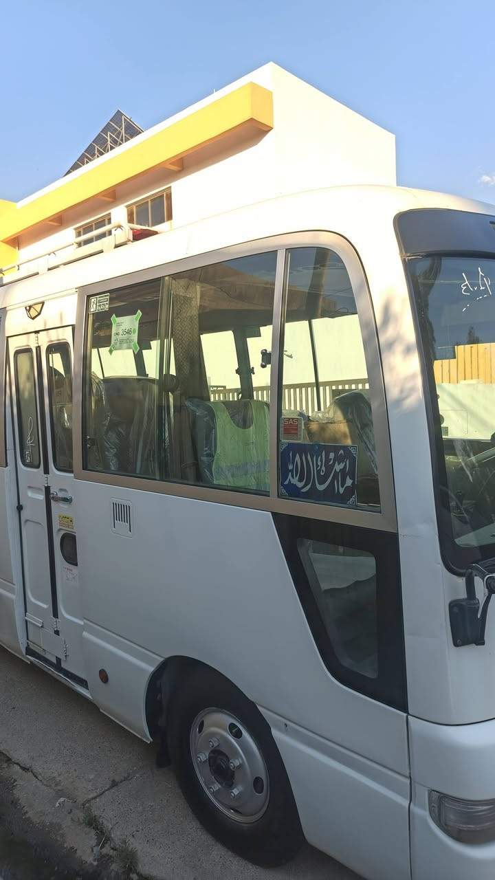 نيسان كوستر ٢٠١١كاز للبيع بي صبغ قليل السعر ٢١٥ للاستفسار اتصل *********** مكان السياره الموصل ***********
