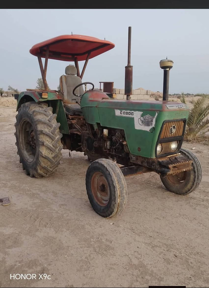 السلام عليكم سيرت للبيع موديل 2002مكفول كفاله عامه كير اوكسن اومحرك تخم تاير. ***********
