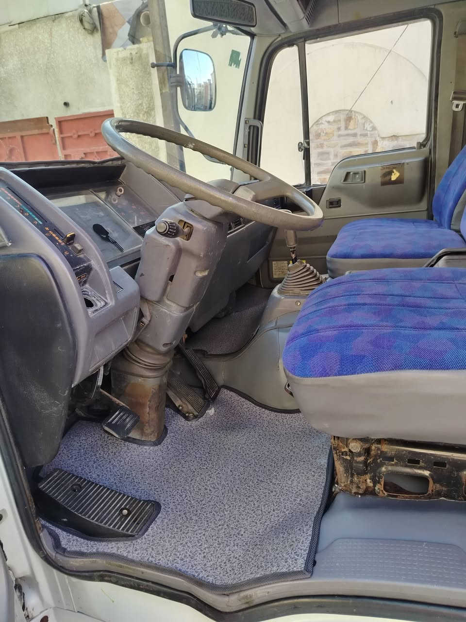 هينو طيره سوبر سياره جديده بلاد كرين *********** انا مكلف بالنشر مكان السياره بغداد رقم بغداد
