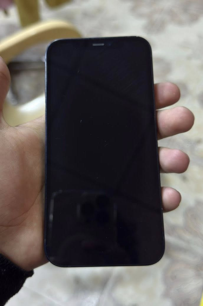 متاح آيفون 12 عادي
بطارية 80 ما مبدل 
جهاز نظيف ما مفتوح مكفول تفحصه حاسبة وين متريد 
325 وبيه مجال 
رقمي  ‭***********‬
او تراسلني ماسنجر 
موجود بشارع الشهداء
ادمن وافق
