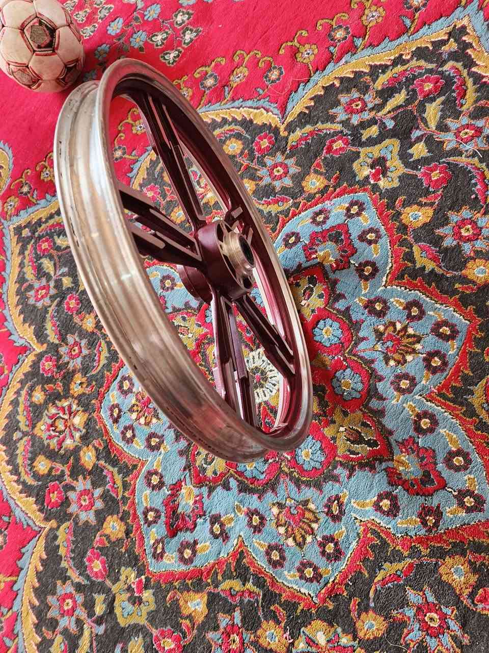 السلام عليكم ويل امامي سوينك سيفان موديل 2023 بعده جديد والله  مكاني بيجي السعر 30 رقم ***********
