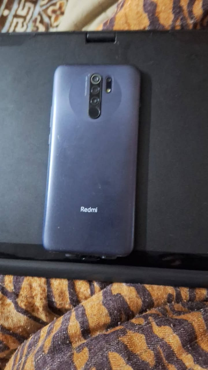 لابتوب فوجيتسو ياباني اصلي قلاب ٣٦٠ درجة يتحول الى تابلت و يدعم لمس بالقلم يجي وياه قلم وشاحنه، ويندوز ١٠ و الذاكرة 4 GB هارد 120 GB سعر ٧٥
موبايل شاومي 9 جان شغال والبطارية منتهيه كلشي مابي متروك سعره ٤٠ مكاني كربلاء


**إذا كنت صاحب هذا الإعلان وتريد حذفه لأي سبب، رجاءا أرسل رسالة إلى الدعم الفني**