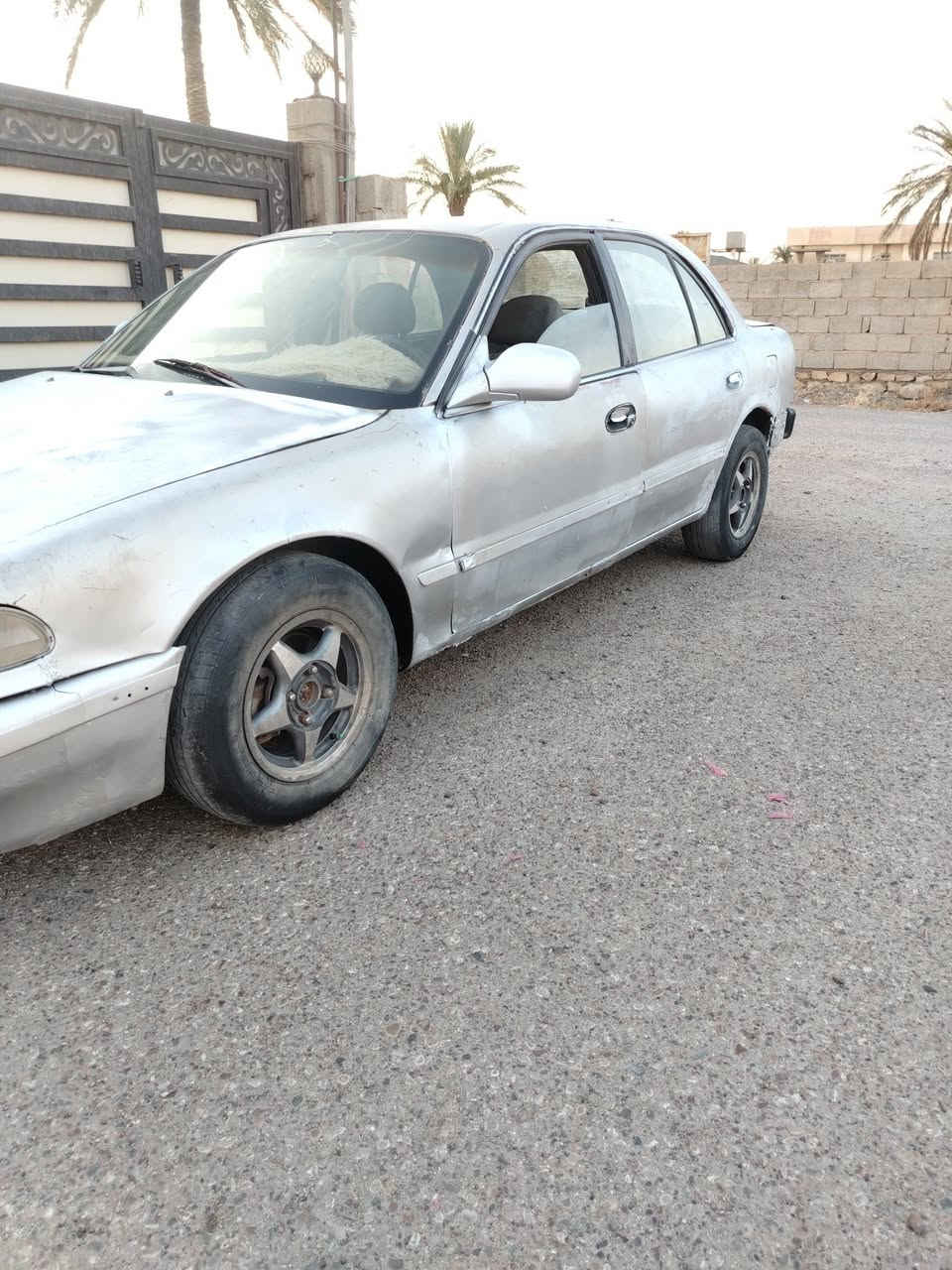 سوناتا تو موديل 95 رقم انبار تحويل مباشر
سياره مامكمركه كمركها ٢٥٠ الف يصلك لبيتك وشوكت ميعجبك احولك 
سياره بحاله جيده تمشي 
بالي اعمرها بس صار عندي ضرف وريد ابيع 
السعر ١٨ ورقه بيها مجال بسيط 
جماعت المجال المفتوح اعتذر منكم 
مكان السياره الرمادي
***********
