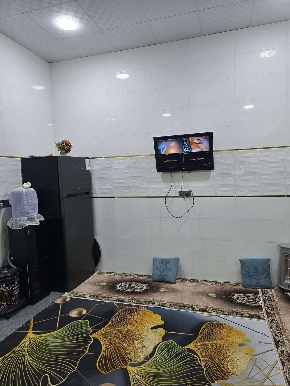 ■دار للبيع جديد مجمع توحيد  بناء ٢٥■
...................................................................................

■بيت جديد للبيع 

■مساحه 200m واجه 10m 

■طابقين مسلح 

■يحتوي على ثلاث غرف نوم 

■صالتين حديقه واستقبال وكراج 

■طابو زراعي مسجل بالبلدية 

للإستفسار والمعلومات أكثر مراجعه مكتب آملاك للعقار والمقاولات العروبه شارع المتحف قرب مطعم كودو كودو او الاتصال على الأرقام التالية 

***********

***********

@الجميع 

مستعدون لتلقي كافه عروضكم #بيوت #قطع #إيجارات #زراعي_طابو شقق بيع شقق ايجار
