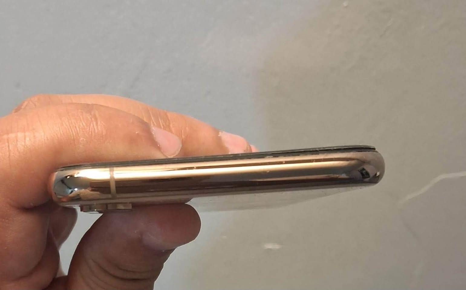 ايفون XS
ذاكرة 64 GB

البطارية🔋 74‎%‎

الشاشة مفطورة فطر خفيف

والفيس ايدي 

والبطارية

الباقي كله شغال

سعرة 140 بي مجال

بغداد الحريه 

***********
