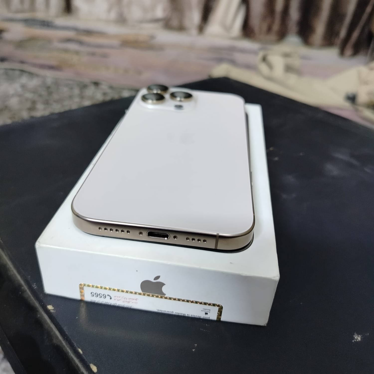 يالله السلام عليكم ورحمة الله 
آي فون 16 برو ماكس عربي شرق اوسط 
مكفول الجهاز من الشخط 
بطارية ٩٥ عدد دورات الشحن 277
بعدة داخل الضمان سعر الجهاز ١٤٠٠ وبي مجال بصيط مكاني بغداد الحسينية مال راشدية***********
