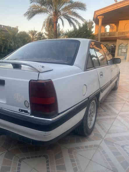 السلام عليكم 
اوبل اوميگا ١٩٩١
رقم بغداد
سنويه لل2027
كهربائية كل شغاله سعر 25وبيها مجال هـ
***********
