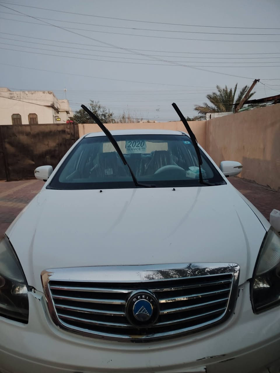 السلام عليكم اخون جيلي موبل موديل 2013بس بيها طكطكه بل كير عندي  وكاله بيها سياره ما بيها خياس سنويه 2028سياره نضيفه تجي وشوفه بعينك العنوان ابو الخصيب مقابل حسينية داود العاشور السعر 48 وبيها مجال *********** واتساب متواجد
