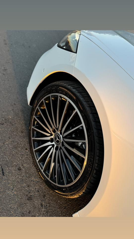 مارسيدس فئه C AMG موديل 2023
وكاله كلكاش اعلى من ال BCM اربيل 
ماشيه 32 كيلو متر كفاله عامه ... 💎

المواصفات 
بصمه 
بانوراما 
كشنات مساج 
بردات كهرباء 
كاربون فايبر 
اضائه 64 لون 
كامرات 5 
جنطه كهرباء 
كراسي كهرباء 
كيجات ديجيتال 
داخل احمر واسود 
تدفئه تبريد 
تبريد خلفي لمس
خزن ميموري 
وضعيات قياده 
سستم صوت 
تحكمات ستيرن لمس 
الى اخررر اعلى فئه بل c 
-------------------------------
مكان السياره بغداد كفاله عامه 
ترهم بيع او مراوس الشراي 
يتصل + واتساب : ***********
