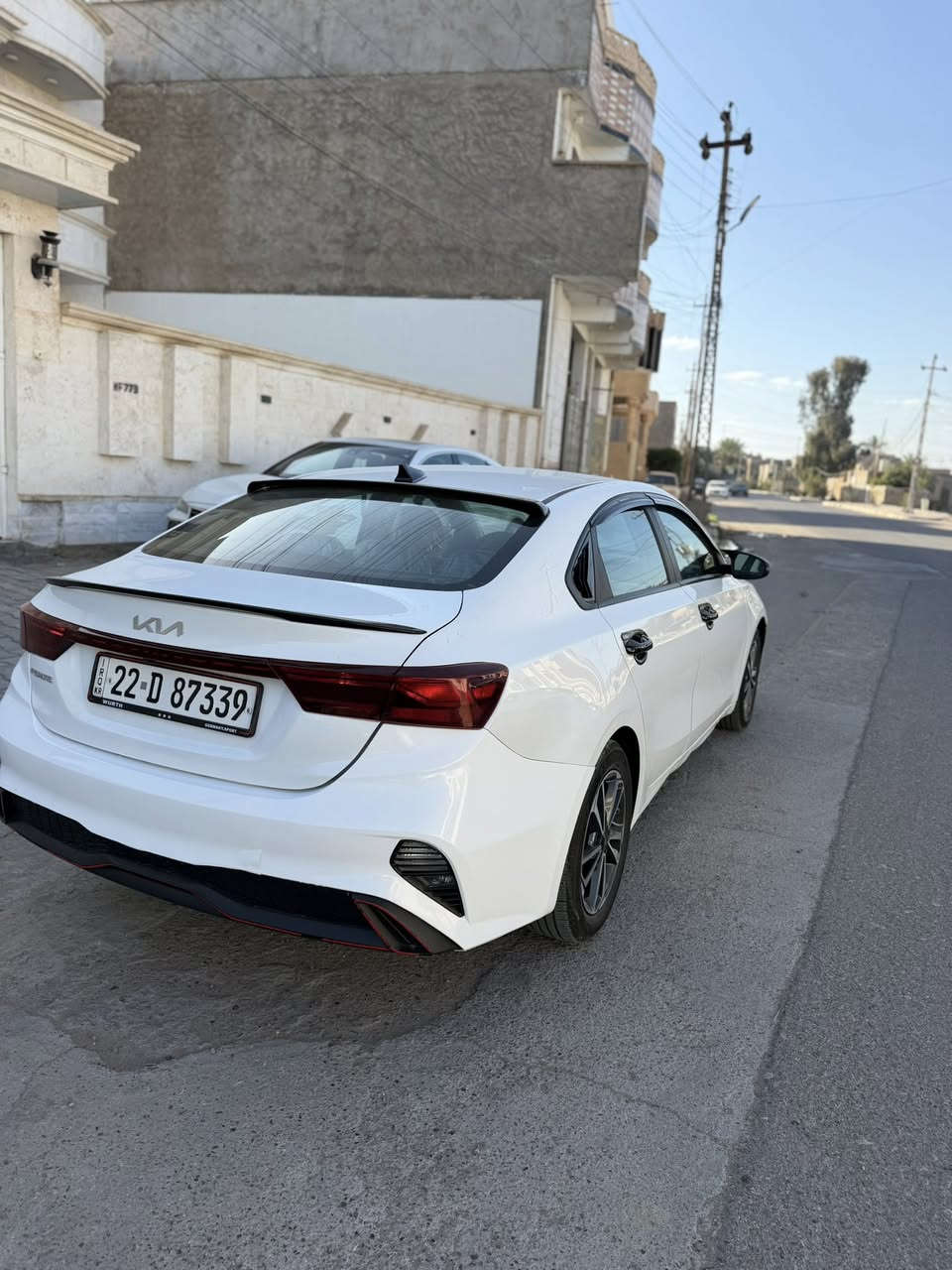 كيا فورتي ٢٠٢٣  
رقم اربيل الجديد
ماشية ٦٨
بدون شاصي 
ايرباك بردة فقط
محرك ٢٠٠٠ دوش بلادي
صور الحادث مرفقة ، واكو بارد باب سائق صوره مرفقة 
اتصال او واتساب 
***********
