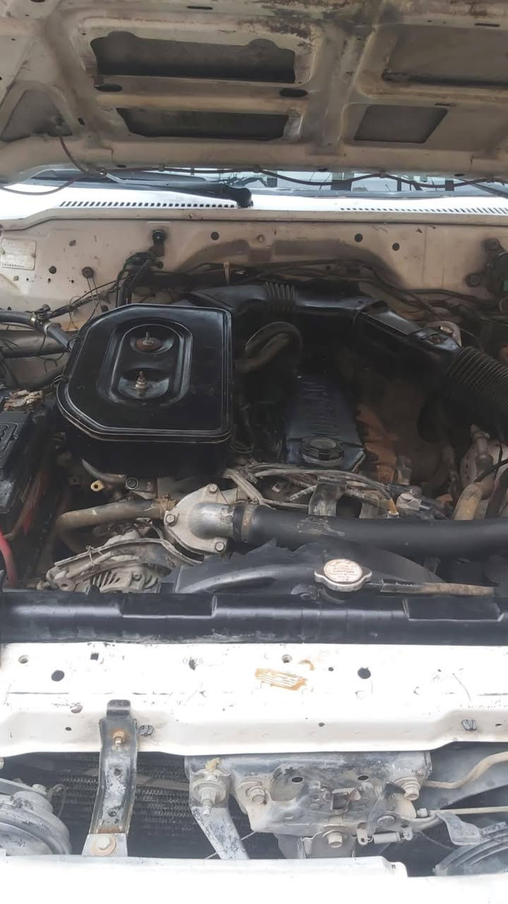 موديل ٢٠٠١ رقم سليمانية شرط حاسبة بغداد السيارة ابلادية مابيها صبغ فقط ضربة جاملغ الأيسر الأمامي والبنيد للاتصال بالرقم ***********
