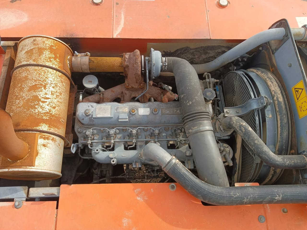 للبيع هيتاشى زت موديل ٢٠٠٥منفيست سعر٣٥٠$مجال***********
