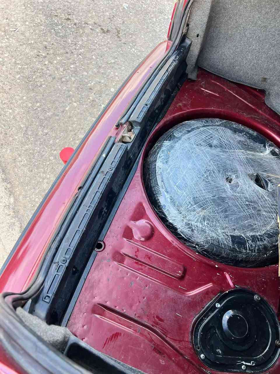 سه ره تا به ناوي خوا
Bmw 525 تؤماتيك  
مؤديل 1992 فول
ئارم پلاستيك سلئماني 
سلايت كوشت هيته ر
ته بريد ساردو گه رم له سه ر سويچ
ده عامي بؤ ده عامي به شه رت چركه ي تيا نيه 
چه كوچي پئوه نيه عام بؤياخ له سه ر ساخه
گشت گياني له سه ر بيلادي ماوه ته وه 
به شه رتي 100 وه ستا 
نرخ 60 گلاو معامه له يه كي برايانه 
شوئن: رانيه
ژم وه تس ئه پ ***********
