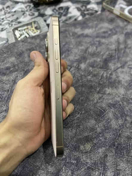 ايفون 16 برو ماكس ذاكرة 256 دبل سيم كارت zaa المرغوب الموبايل بالشرط خالي من الخدوش بطارية 90 شرط مكفول متوفر كامل محلقاتة كارتونة وراس شاحنة وكيبل السعر مليون و400 ***********
