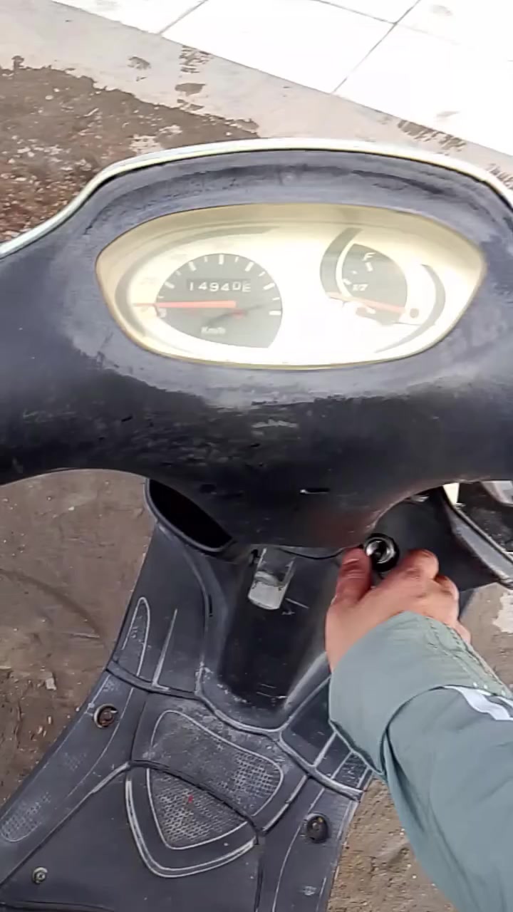 دراجه ماكس قجمه سرعة 120
دراجه نظيفه كل شي يشتغل بيها لايتات شاير دبلات امامي خلفي عداد مال سرعه شغال دراجه شلعه معدل الرقم بي وساب ***********
