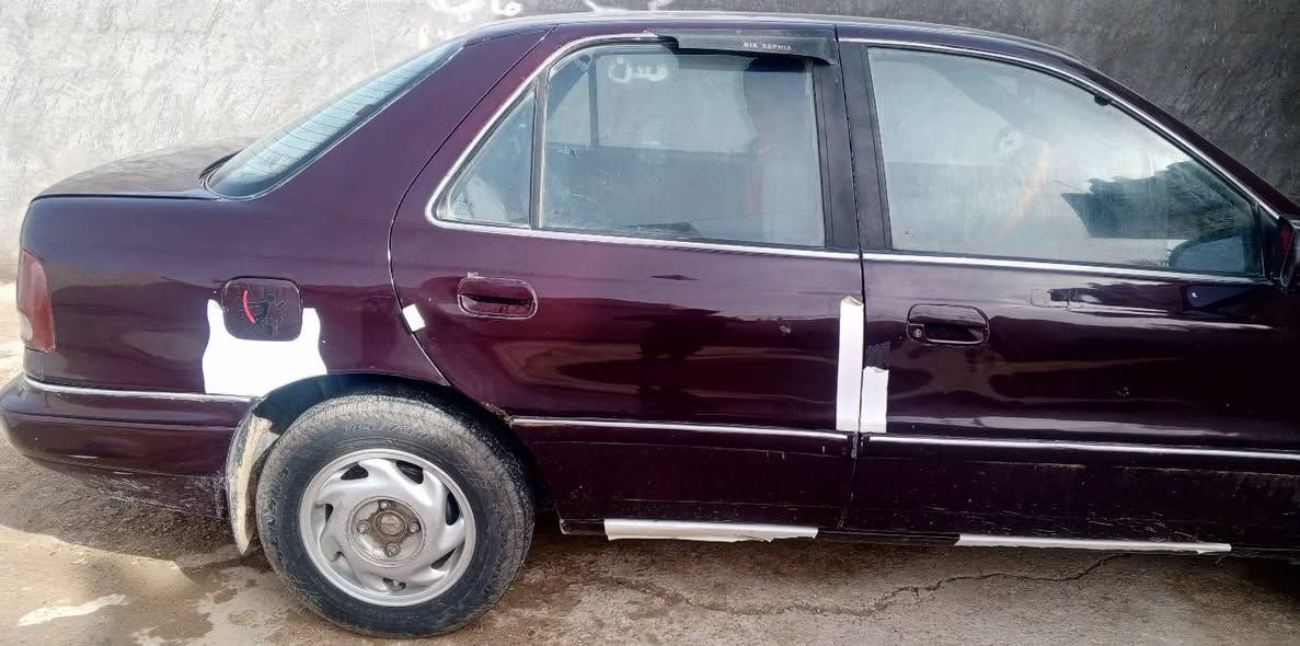 السلام عليكم ورحمه الله وبركاته 
النترا موديل 94 باسمي رقم انكليزي بيع مستعجل مصبوغة عام للجمالية السعر 25. عنوانها ديالى مندلي للاستفسار الاتصال على الرقم  فقط ***********.
