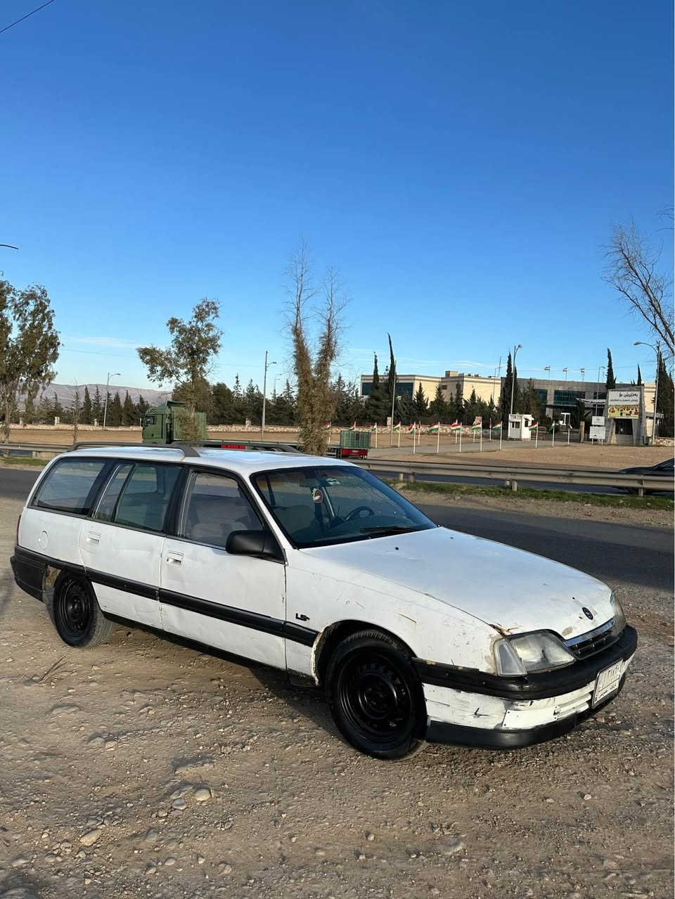 ئۆپڵ  ئۆمیگا رەقەم کرکوک بۆ فرۆشتن تەحویل وەکالە بەشەرت کۆبۆنی بەنزینی خۆی هەیە 
مەکینە ٢٠ گێرو مەکینەی بەشەرت 
لیدراوی نیە موسو براوە بەشەرت مەزبوتو جایزە تایەی لۆکە
سعر.15
گڵا شوێن چەمچەماڵ شمشمل, السليمانية


**إذا كنت صاحب هذا الإعلان وتريد حذفه لأي سبب، رجاءا أرسل رسالة إلى الدعم الفني**